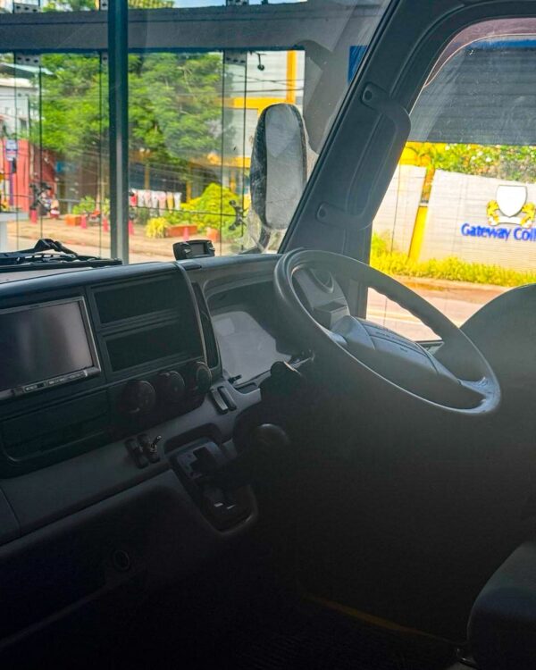 Mitsubishi Fuso Truck Cabin - Image 5