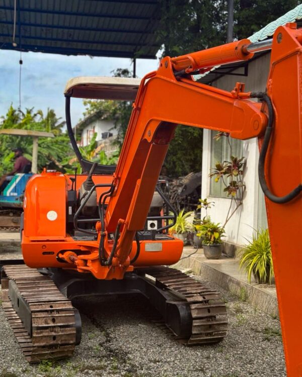 Hitachi EX 30 Excavator
