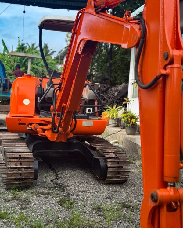 Hitachi EX 30 Excavator - Image 5
